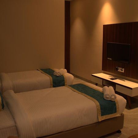 Hotel Tanisha Kishanganj المظهر الخارجي الصورة
