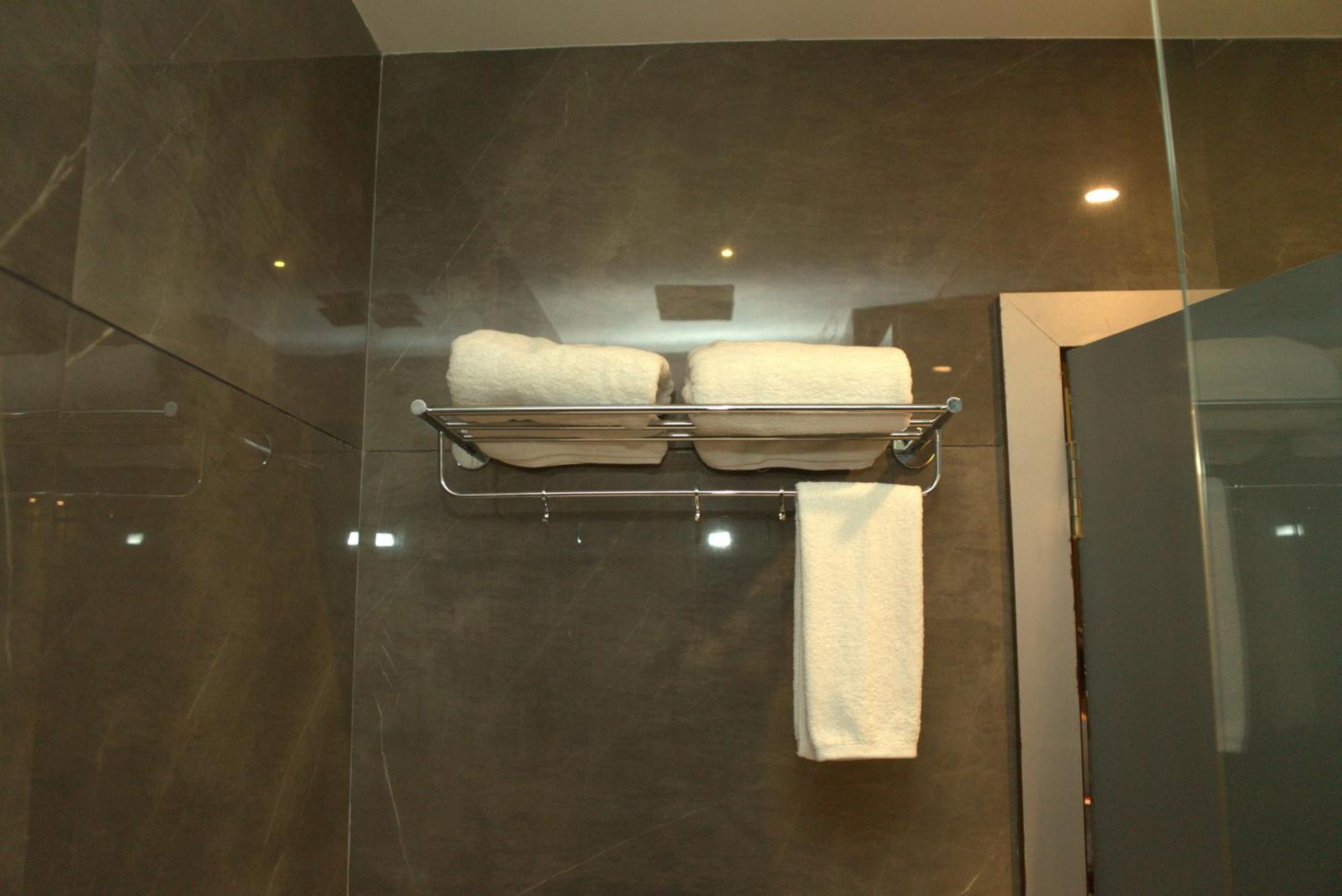Hotel Tanisha Kishanganj المظهر الخارجي الصورة